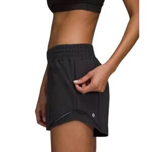 LuLuLemon Hotty Hot High Rise Short 4" - Black Size 2